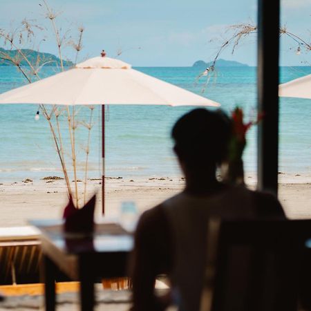 Ursula Beach Resort Эль-Нидо Экстерьер фото